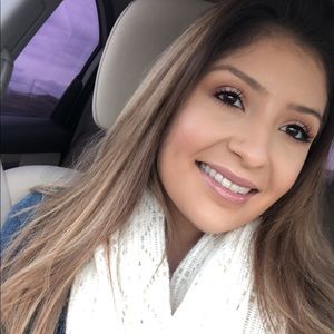 Meet your Posher, Karina